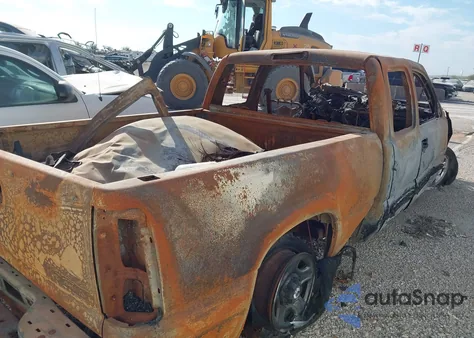 1999 Chevrolet Silverado 1500 Ls from USA, damaged, VIN 2GCEC19T9X1128932